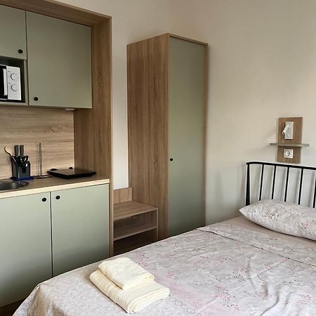 Olive Centre Apartment Skopje Buitenkant foto