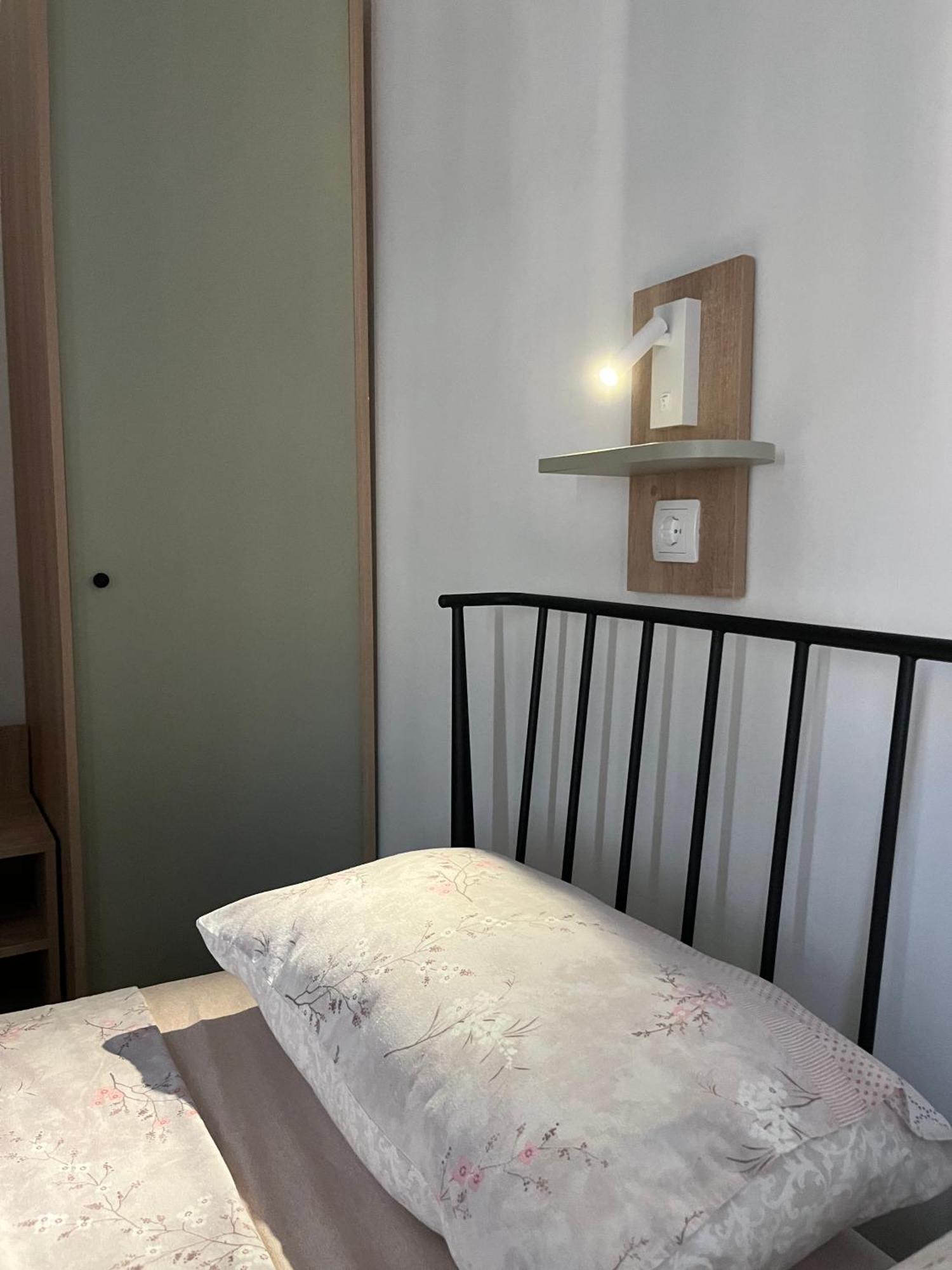 Olive Centre Apartment Skopje Buitenkant foto