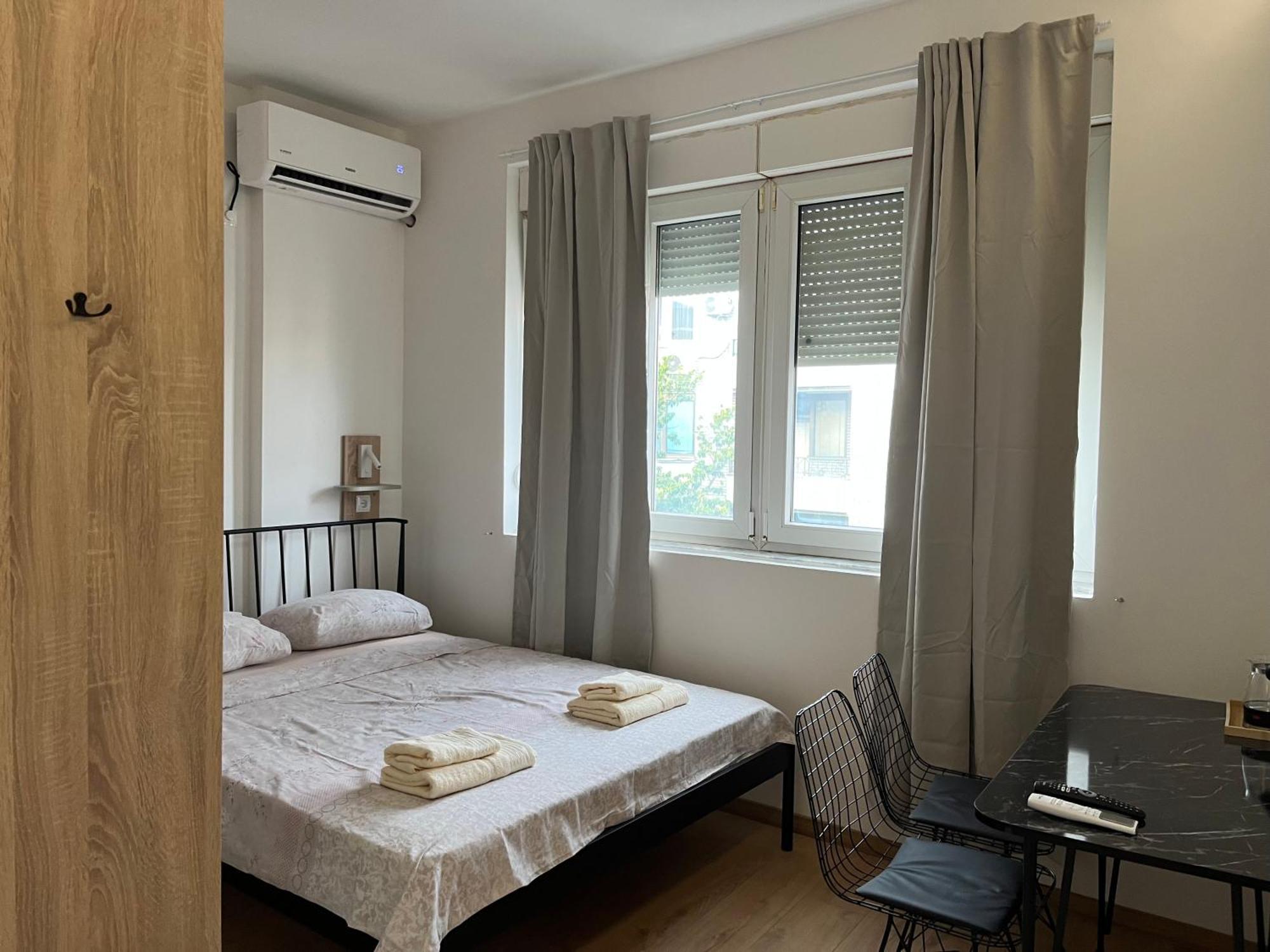 Olive Centre Apartment Skopje Buitenkant foto