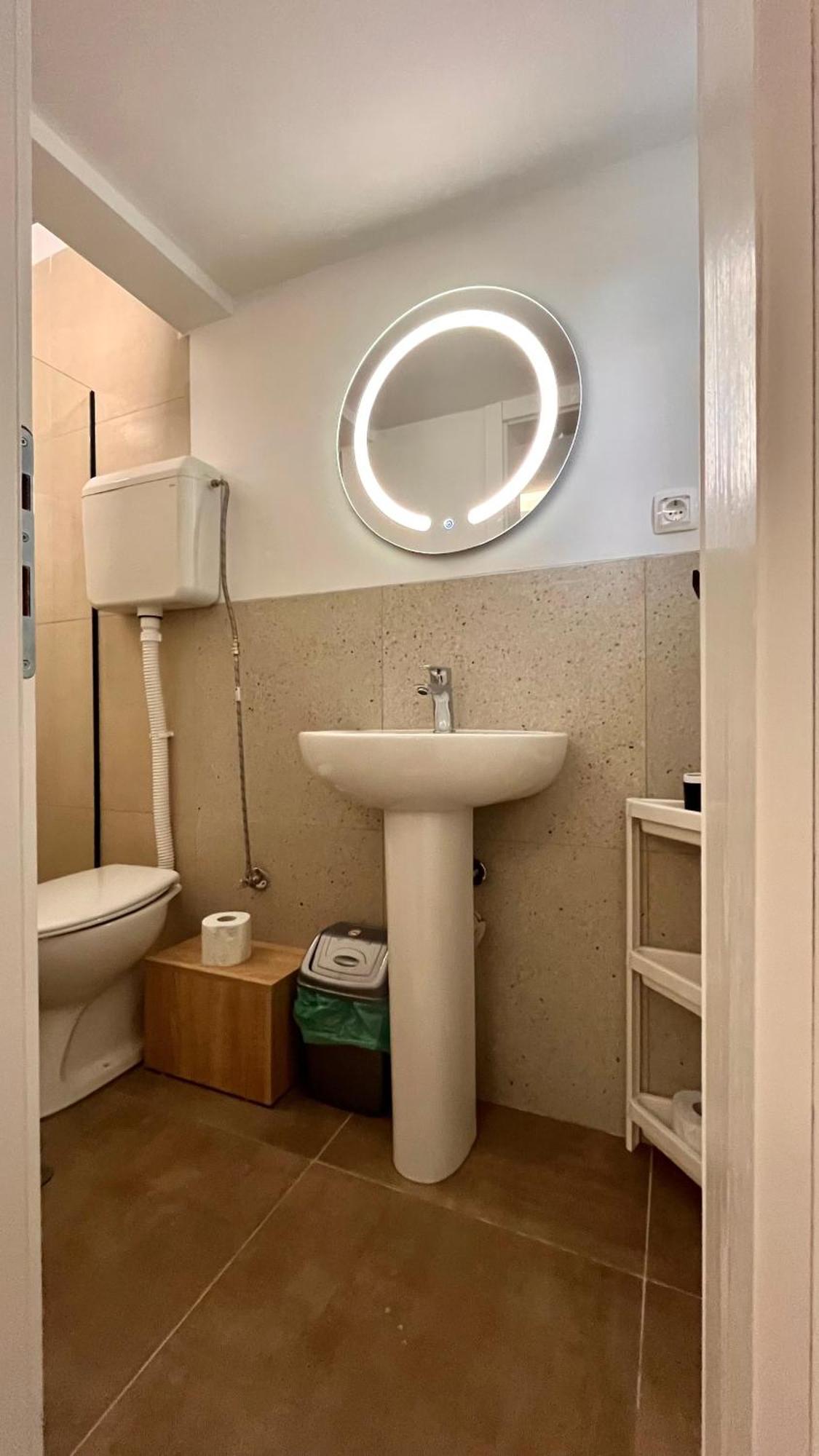 Olive Centre Apartment Skopje Buitenkant foto